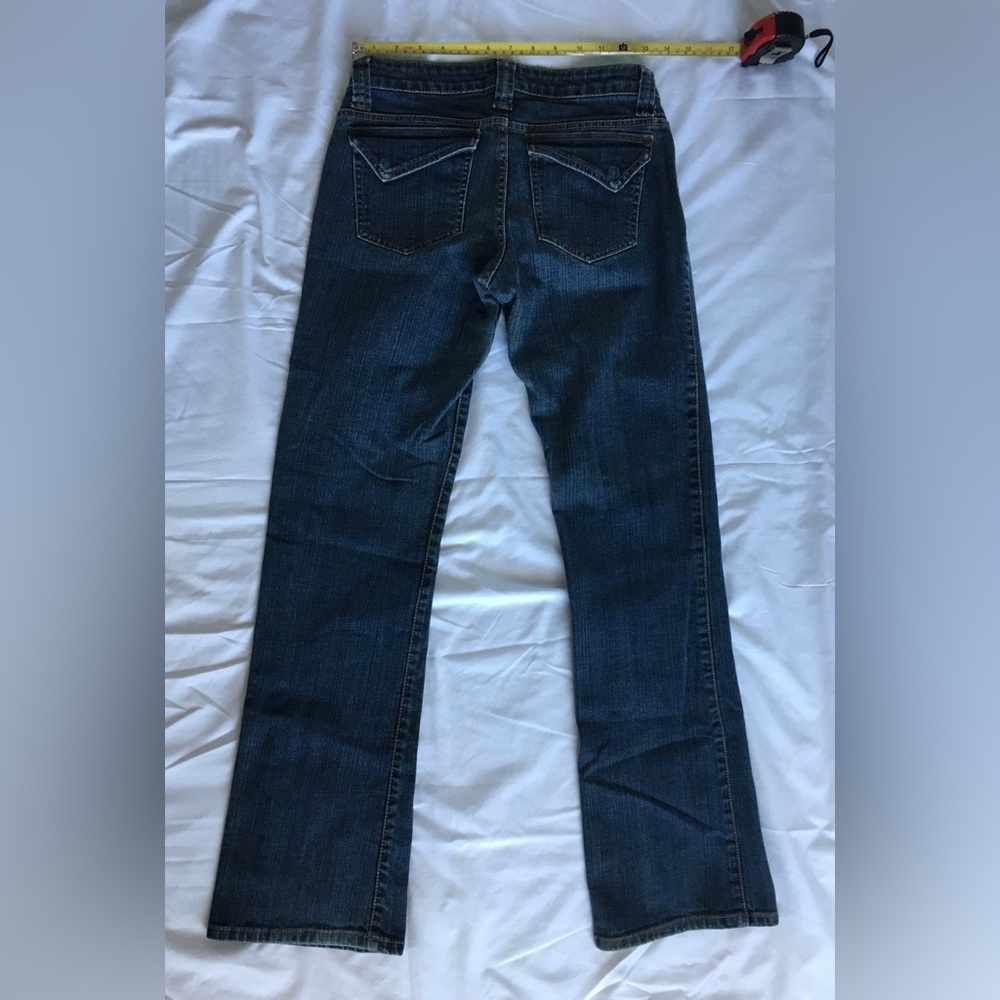 Eleven by Venus Williams size 2, dark wash jeans with back snap pockets. - Picture 4 of 7